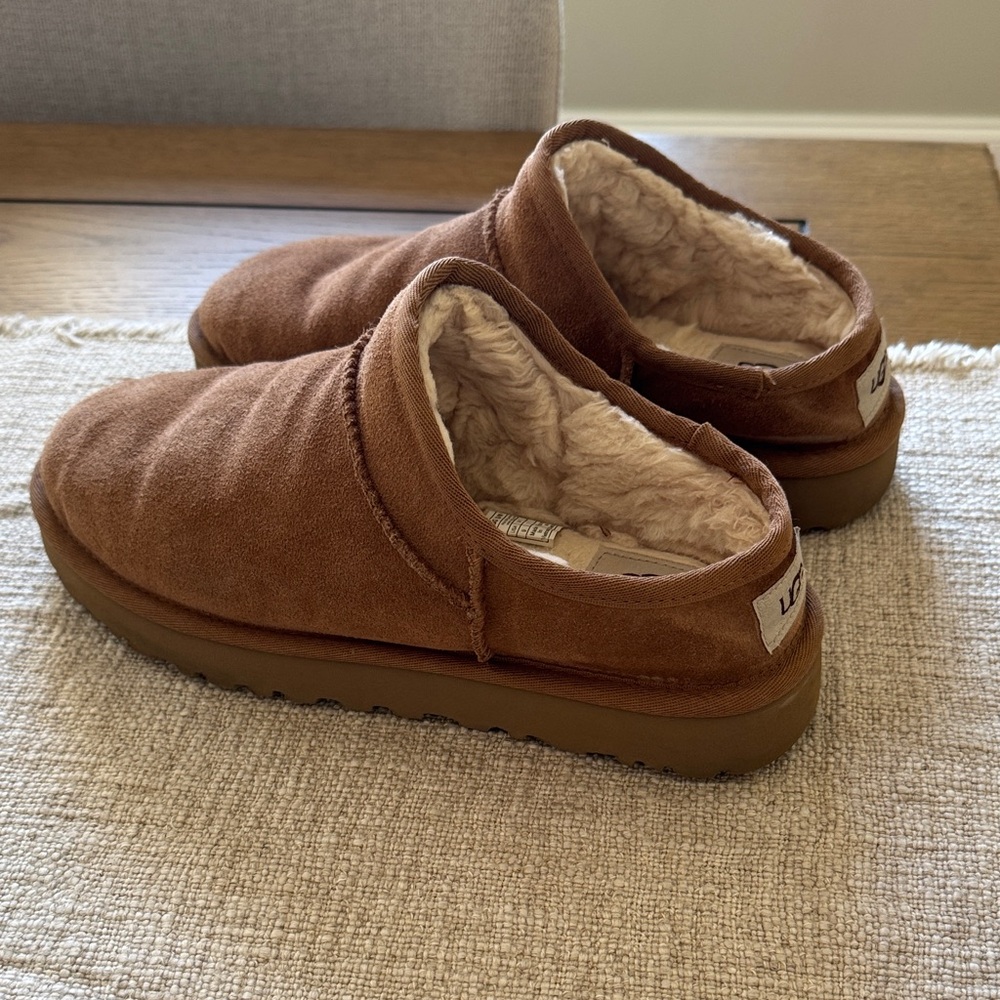 UGG Classic Women Slipper- Chestnut